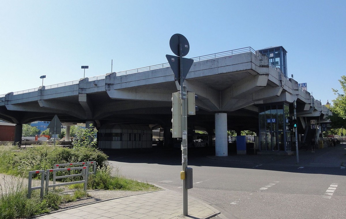 Park And Ride Sbahn Flughafen Nähe München www.internationales-verkehrswesen.de