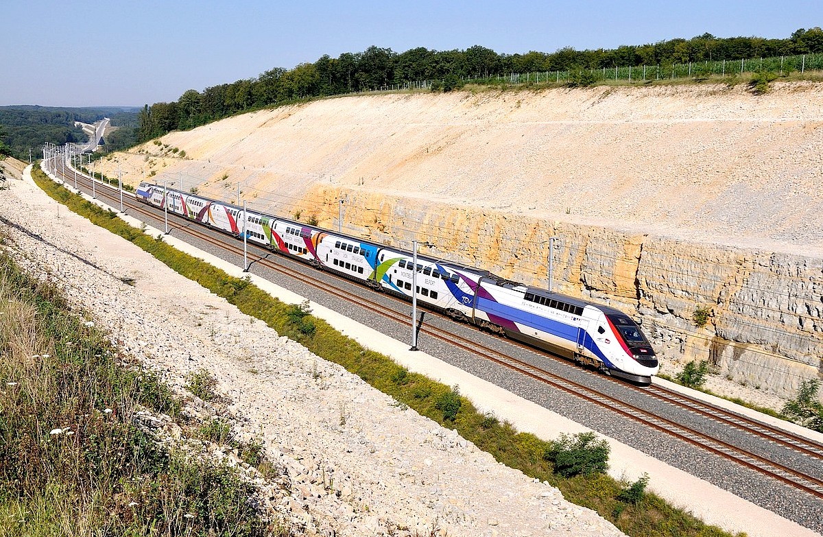 How to better understand railway ballast degradation