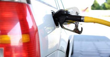 CO2-Steuer auf Diesel und Benzin hat positive Verteilungswirkungen