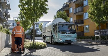 Volvo FE Electric refuse truck