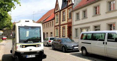 autonom fahrender Kleinbus AutoNV OPR