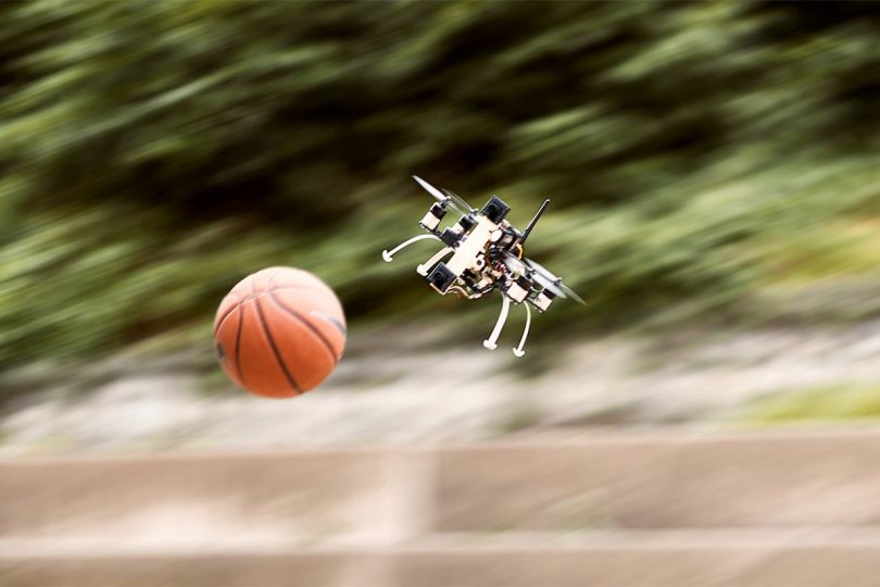 Ereigniskameras lassen Drohnen im Flug schneller reagieren
