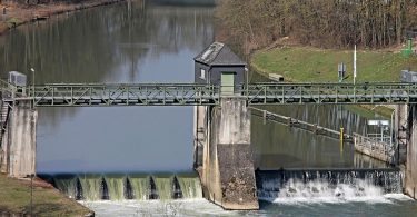 Feste Wehranlagen für Nebenwasserstraßen