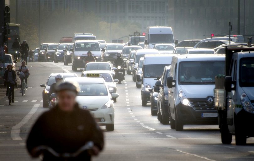 Stickstoffdioxid: Verkehrsdichte, Wind und Luftschichtung entscheidend
