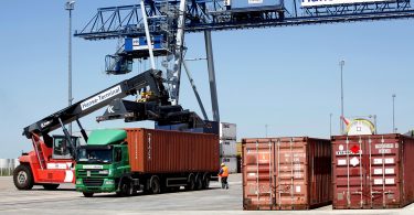 Hafeninfrastruktur: Mehr IT-Sicherheit im Containerterminal