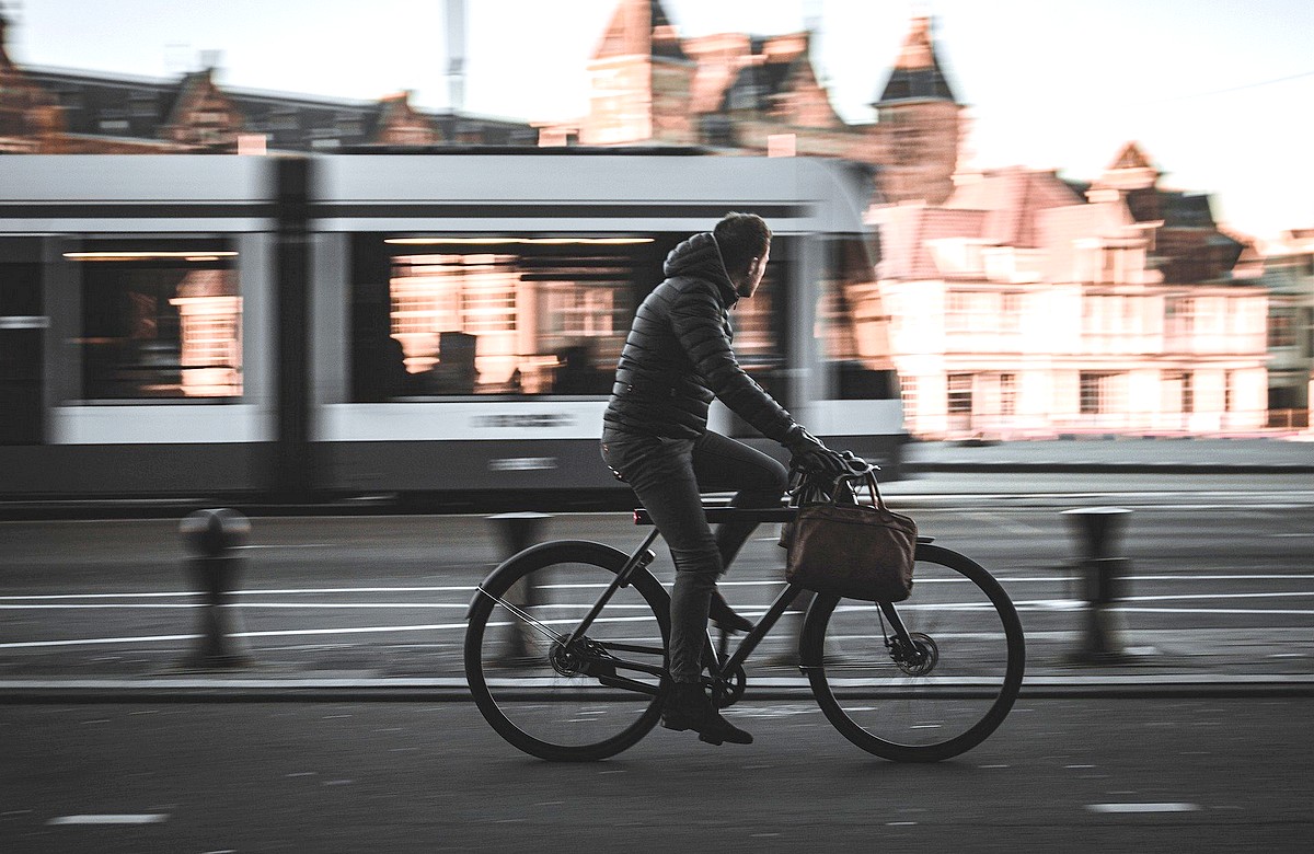 Mobiles Arbeiten verändert das Berufspendeln über Pandemie hinaus