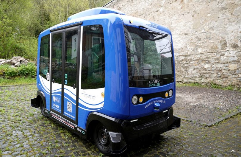Der automatisiert fahrende Shuttlebus „Thyra Floh“ in Stolberg/Harz