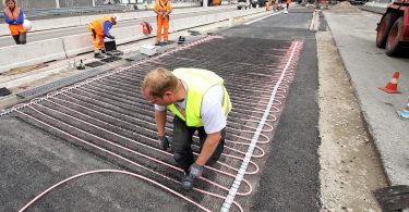 Temperierte Straße wird auf duraBASt gebaut