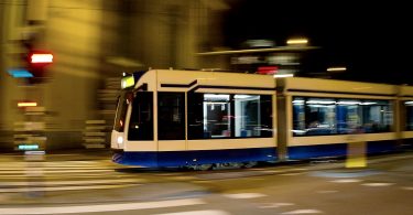 Machbarkeitsstudien prüfen Paketmitnahme in Bus und Bahn für Bayern