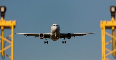 Anflugmanagement von Großflughäfen: Mit Sicherheitskennzahlen Kapazitäten steigern
