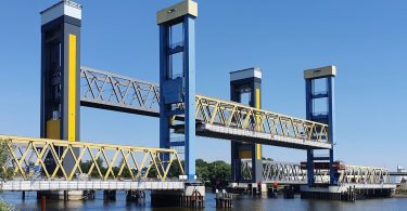 Kattwyk-Brücken im Hamburger Hafen