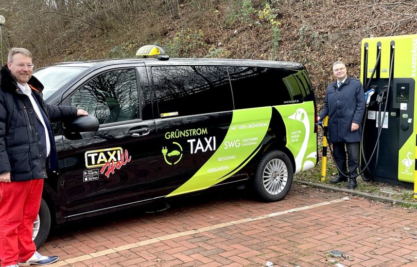 Grünstrom aus der Dose: Anruf-Linien-Taxi fährt elektrisch
