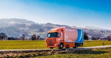 Wasserstoff-LKW bewährt sich im Einsatz bei Gebrüder Weiss