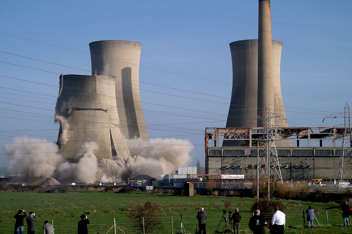 Fossil fuel companies’ projections incompatible with Paris Agreement climate goals