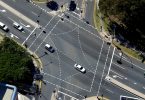 DEKOR-X: Straßenkreuzungen durch Vernetzung sicherer machen